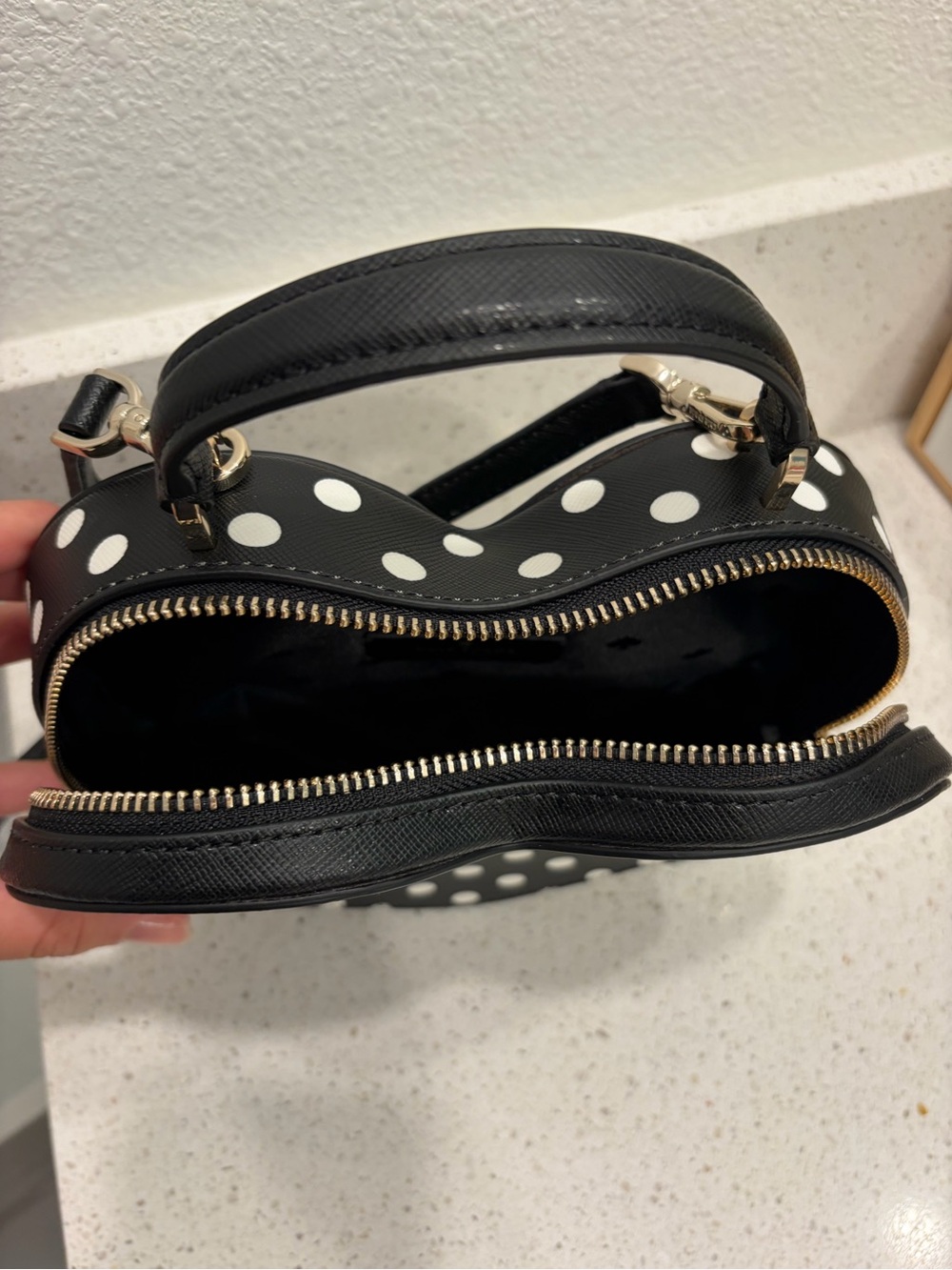 Kate Spade New York Love Shack Heart Crossbody in Polka Dot K5997 EUC - Picture 11 of 13